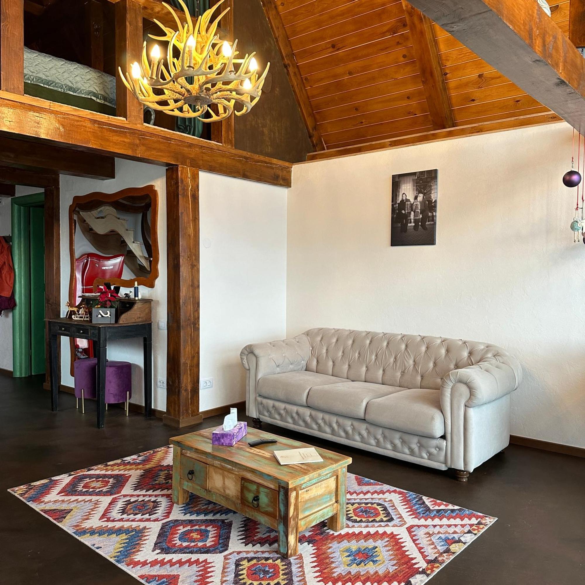 Villa The Barn Şirnea Exterior foto
