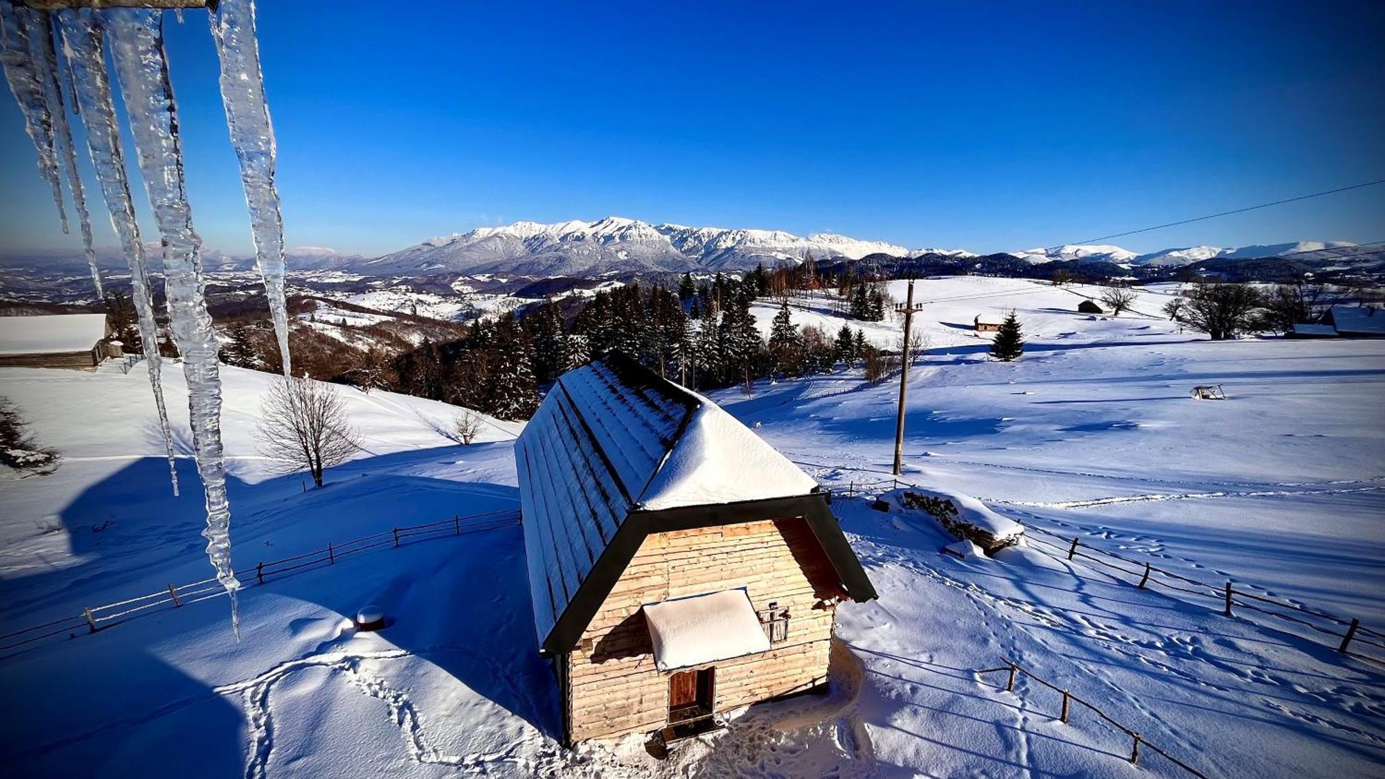 Villa The Barn Şirnea Exterior foto