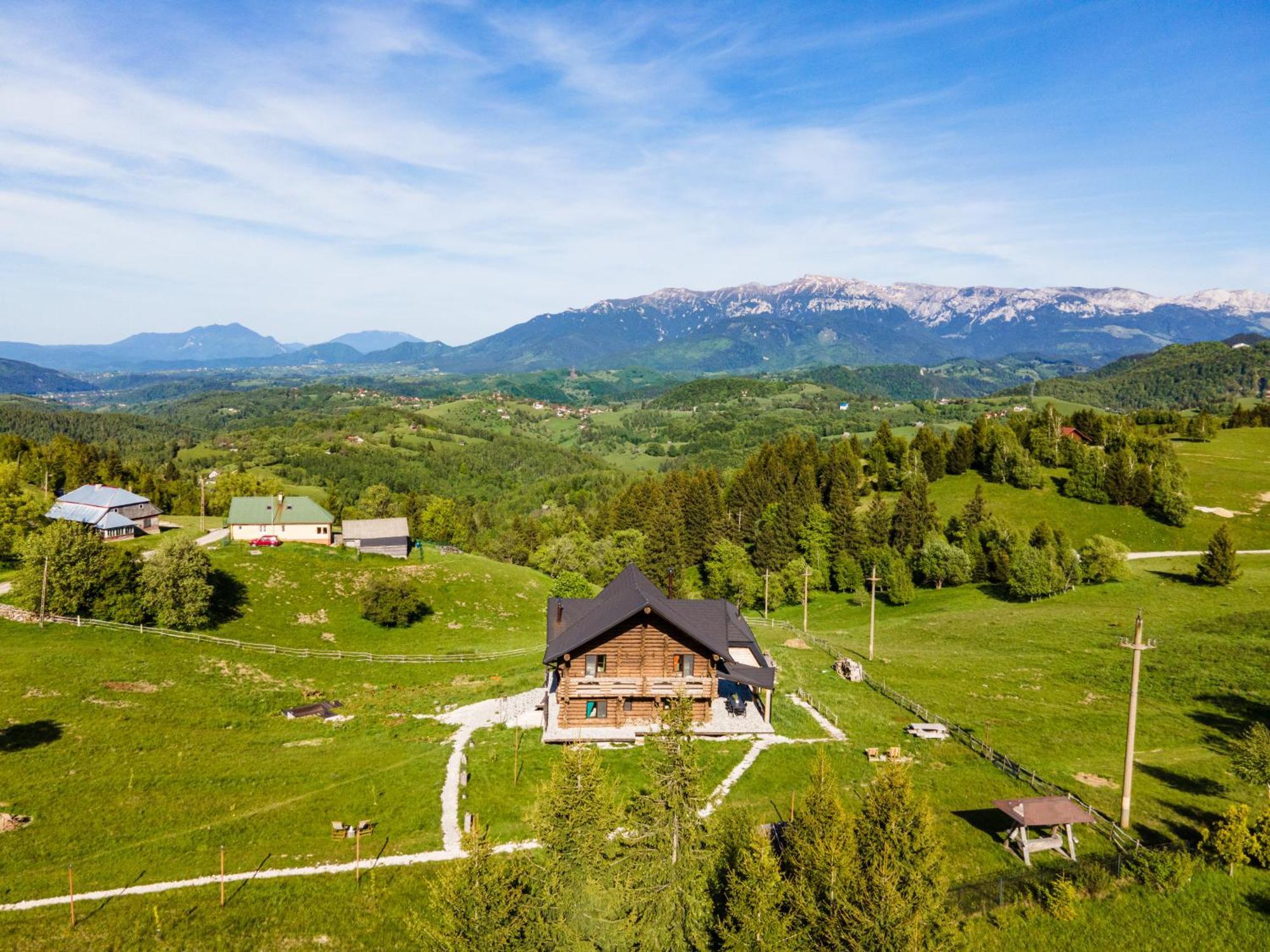 Villa The Barn Şirnea Exterior foto